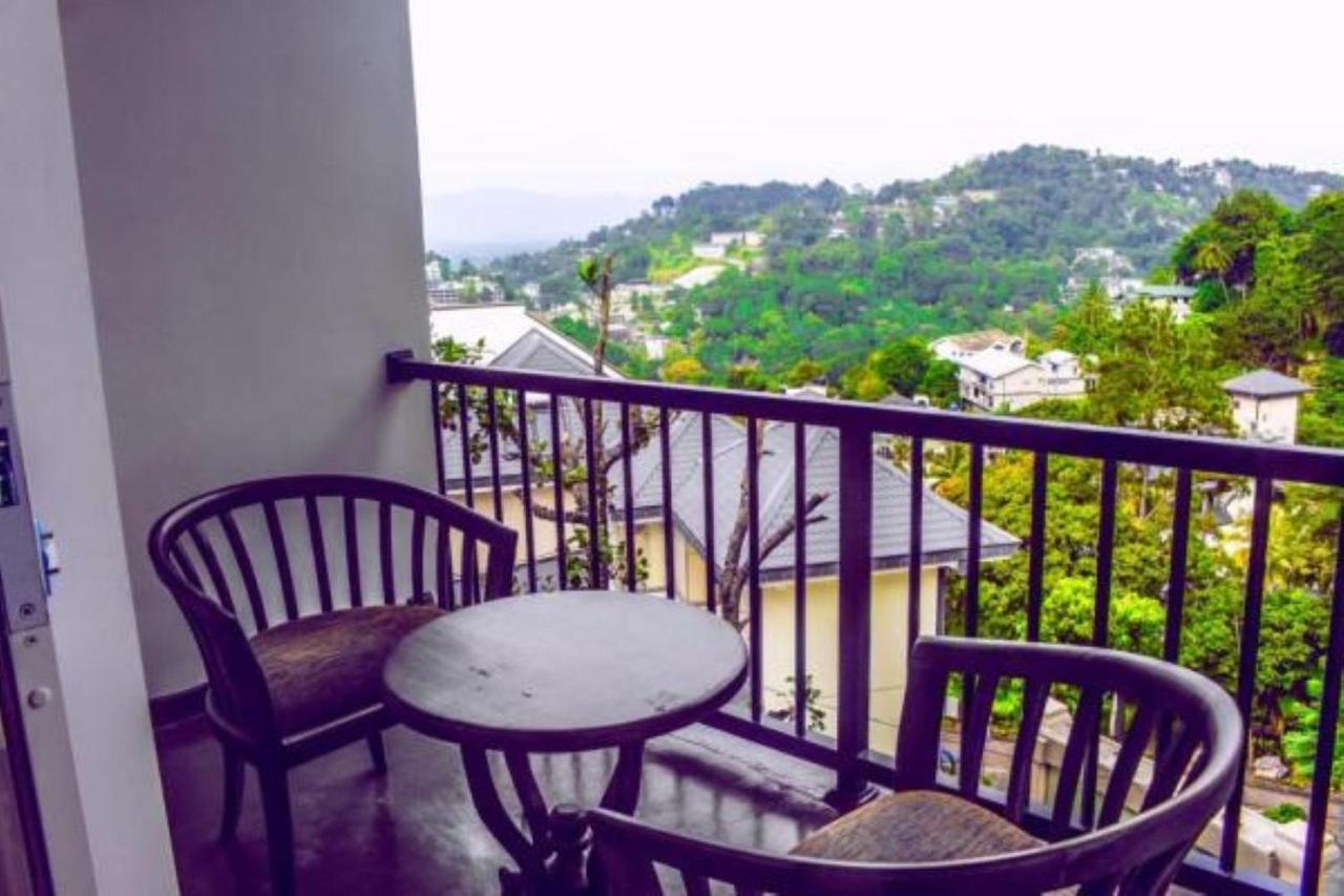 Medhani Kandy Exterior photo